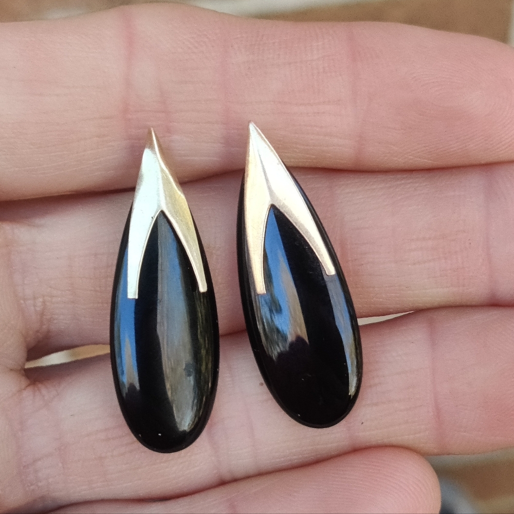 Vintage 14k Ross Simons Black Onyx Earrings - Picture 3 of 5